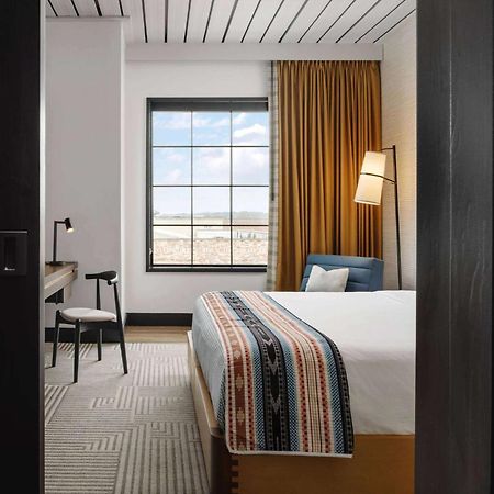 Hotel Tupelo, A Wyndham Hotel Экстерьер фото
