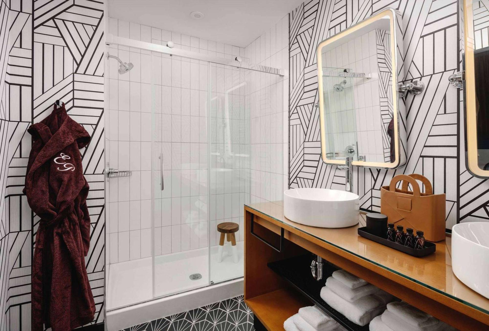 Hotel Tupelo, A Wyndham Hotel Экстерьер фото